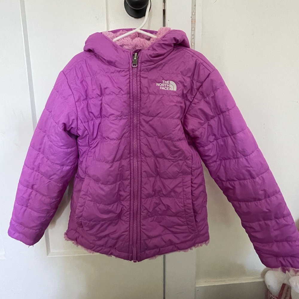 The north face girls Mossbud Swirl
Reversible Water
Repellent Heatseeker